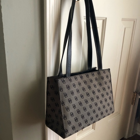 🌸Dooney & Bourke Signature Purse🌸 - Picture 3 of 16